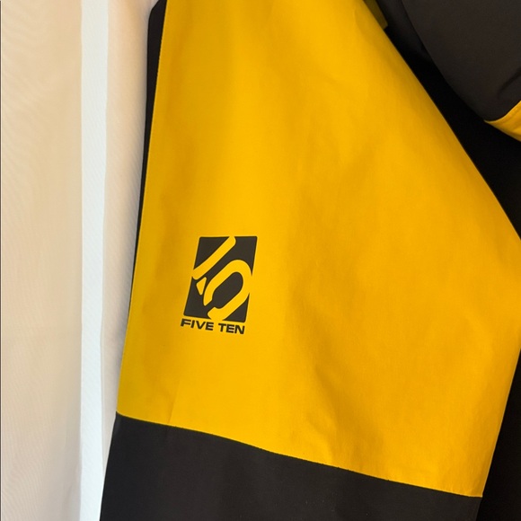 Men’s Adidas Five Ten All-Mountain RAIN.RDY Jacket in Black and Hazy Yellow - Picture 3 of 7